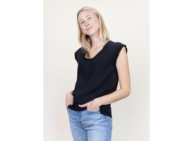 Mia Shell Black