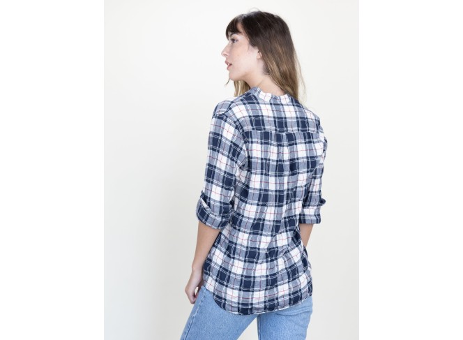 Monet Top English Plaid Crinkle