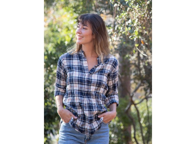 Monet Top English Plaid Crinkle